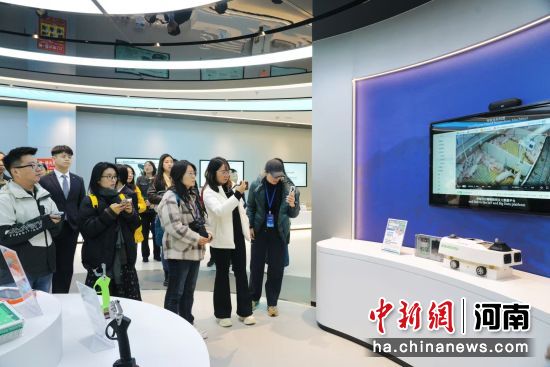 �D��ɰ�ý�w���˽����ܻ��r(n��ng)���b�䡣���ь��z