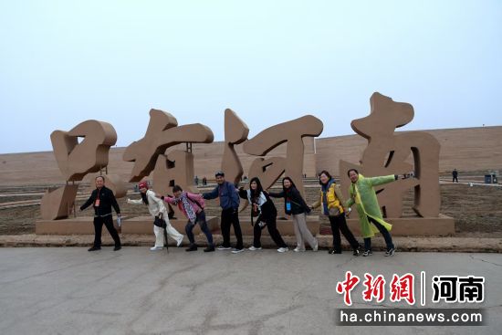 ���e�ڡ�ֻ�к��ϡ��Ĕz��(chu��ng)����������e �z