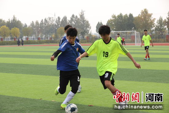 �D����(d��ng)�F(xi��n)�����ӽ�h��һ�߼�(j��)�ЌW(xu��)���D