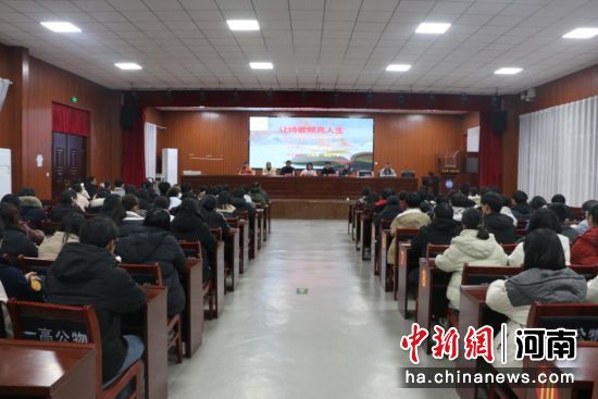 �D����(d��ng)�F(xi��n)��(ch��ng)��