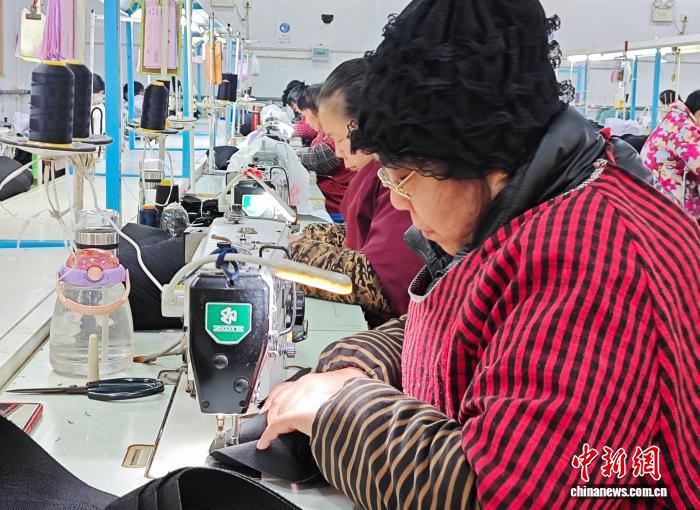 ��70�d����������С���Ȏ��J����Ь����a(ch��n)�I(y��)��