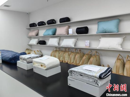 ��q֮�l(xi��ng)�����_(t��i)ǰ���á�ů�I(y��)����ů����