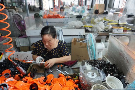 С�Ǵ�I(y��)حһ��䓾������жࡰ������