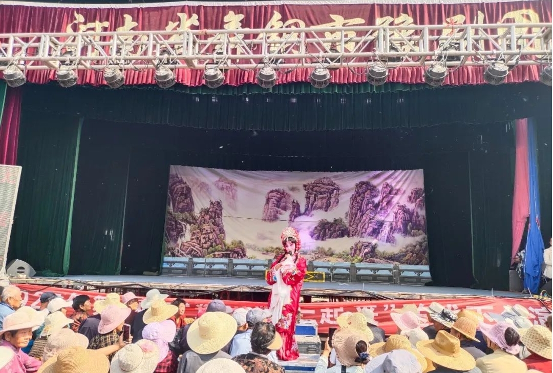 ������͑����l(xi��ng)���υ^(q��)���������Ļ�ʢ��