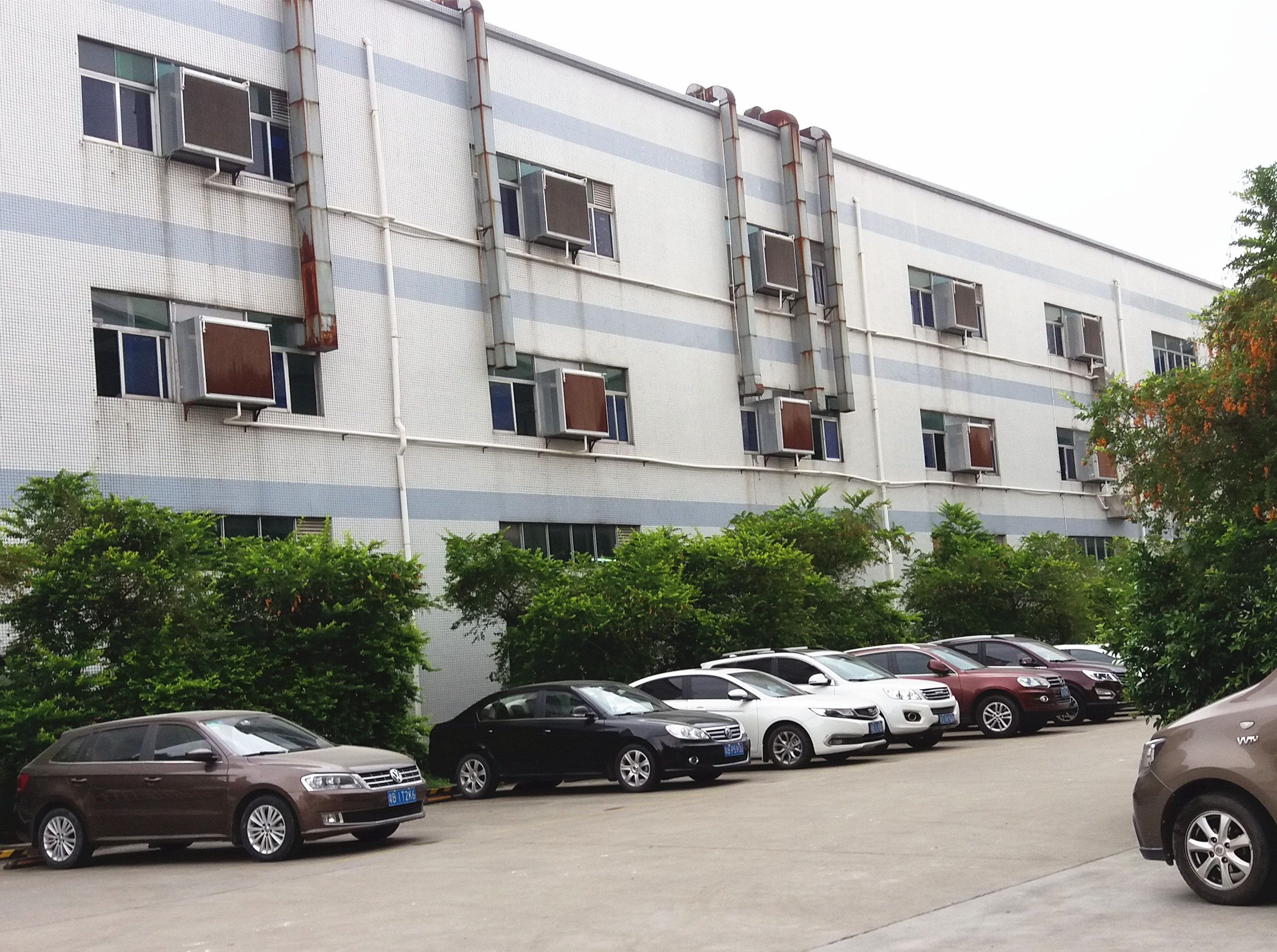 東莞水簾批發(fā)廠家/ 東莞水簾批發(fā)廠家